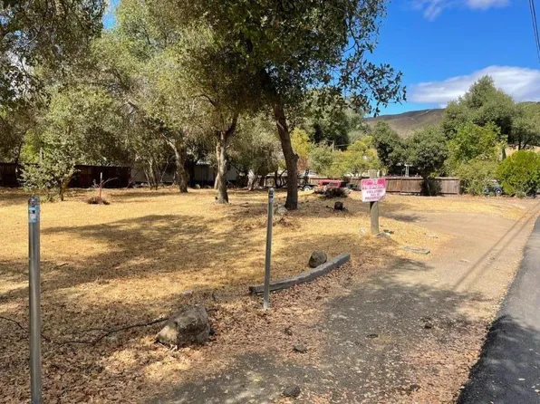 2862 9th St, Clearlake, CA 95422