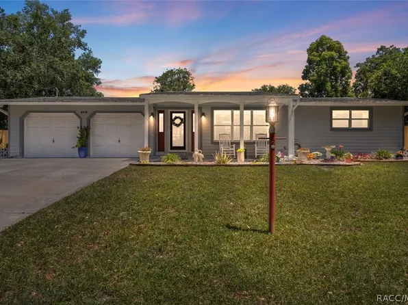 319 N Venturi Ave, Crystal River, FL 34429