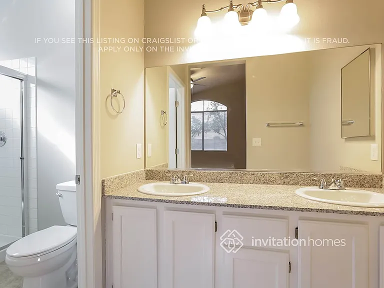 1016 Venetian Hills Ln — Photo 10