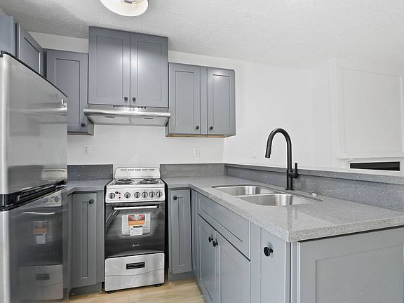 4th image of 727 Westbourne Dr APT 102