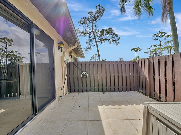 4th image of 447 Pine Glen Lane #D