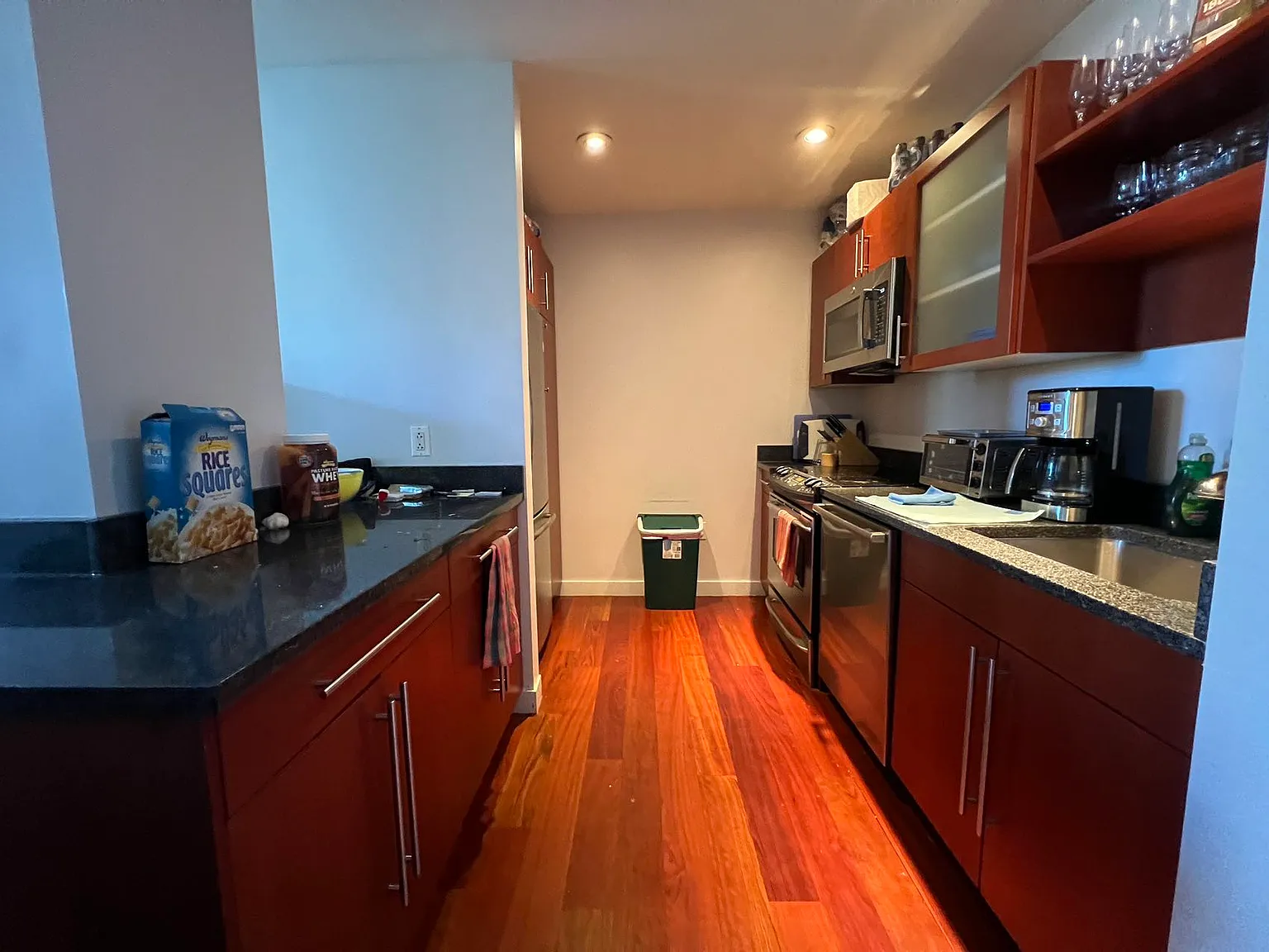 2 bed, 969 sqft, $4,000 — Photo 1