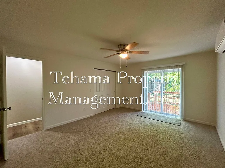 220 D St #B — Photo 8