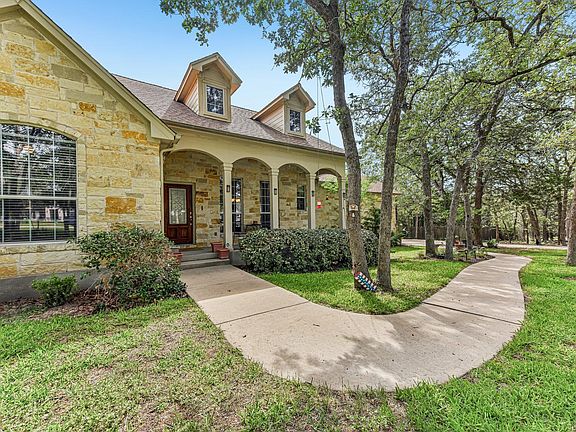 3rd image of 109 Elm Wood Dr