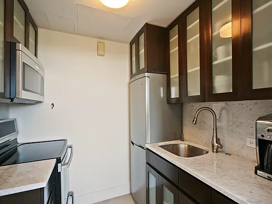 Rented by Engel & Völkers New York City | media 11