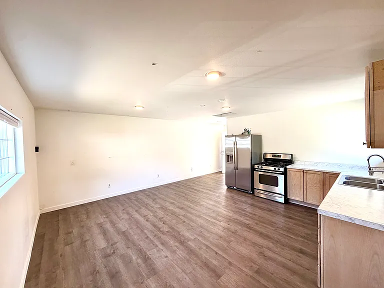 1108 Center Rd — Photo 15