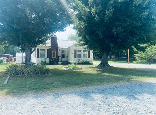 108 S Grace Dr, Thomasville, NC 27360