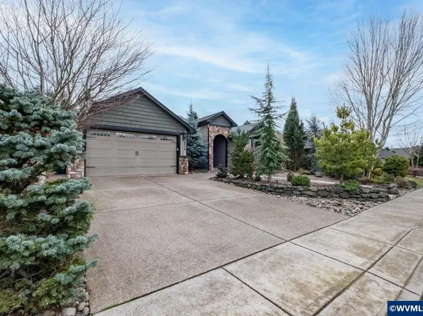 6036 Lillian St SE, Salem, OR 97306