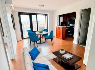 30-63 31st St #401, Astoria, NY 11102