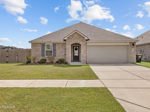 120 Red Pine Dr, Lafayette, LA 70501