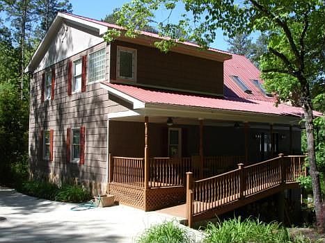 1st image of 3583 Lakeview Dr
