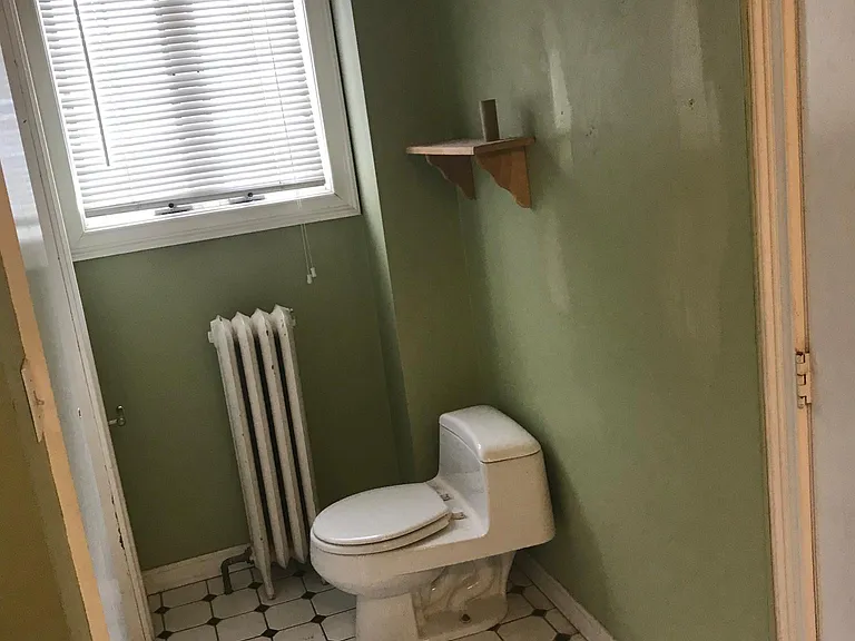 35 Ardale St #1 — Photo 6