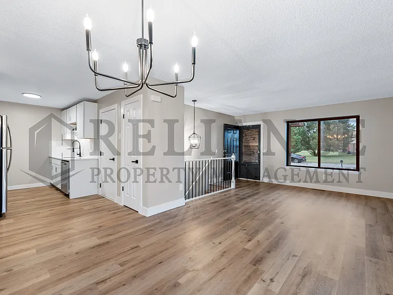 6908 W Oneil St — Photo 13