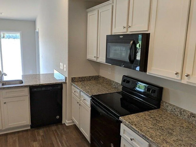 495 Mineral Spring Ln — Photo 2