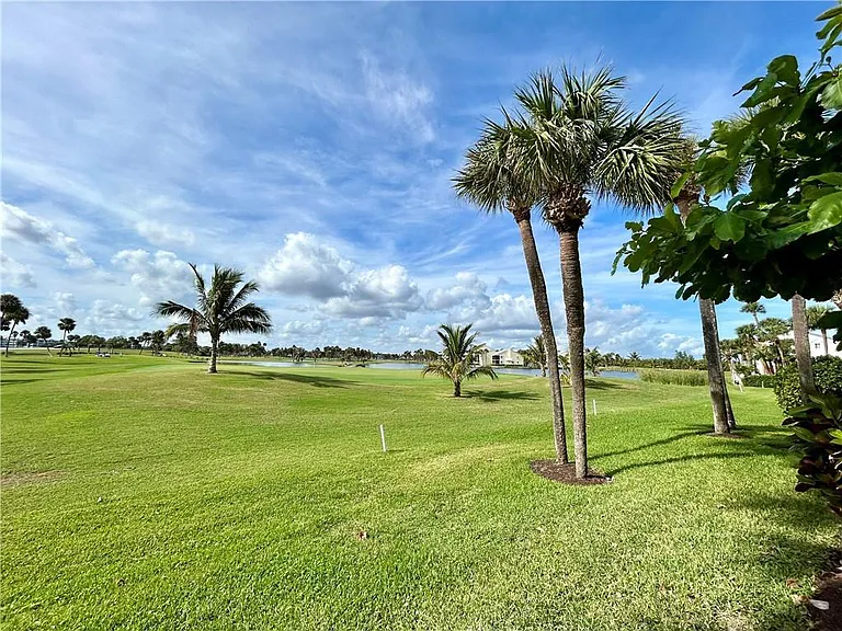 484 NE Plantation Rd #4102 — Photo 30
