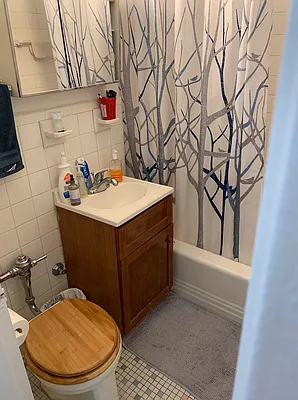 Rented by Prince Real Estate Associates LLC | media 4