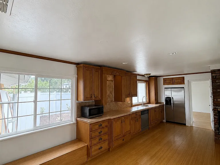 131 Foster Rd — Photo 12