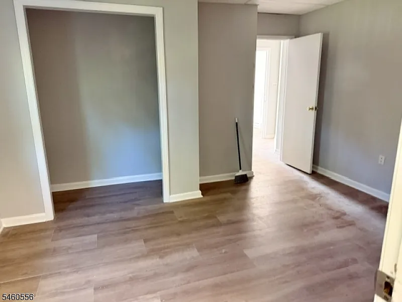 1 bed, 1.0 bath, $1,495 — Photo 3