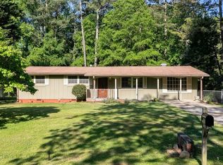 125 Robinhood Dr, Woodstock, GA 30188
