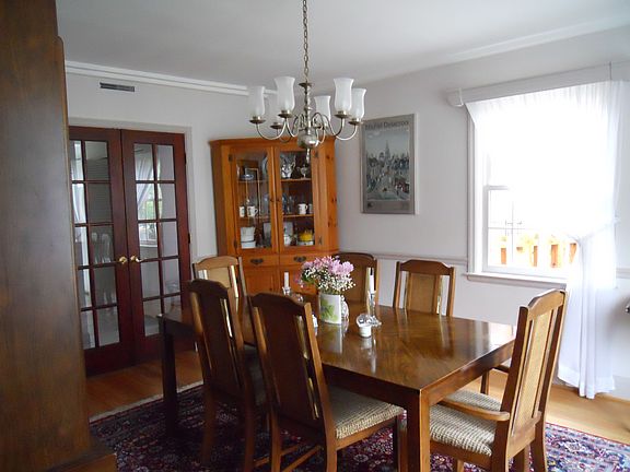 Dining Room 15ft X 11ft