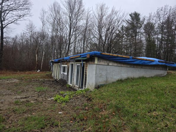 42 Frankfort Road, Searsport, ME 04974