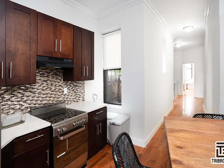 1681 Lexington Ave #1C — Photo 1
