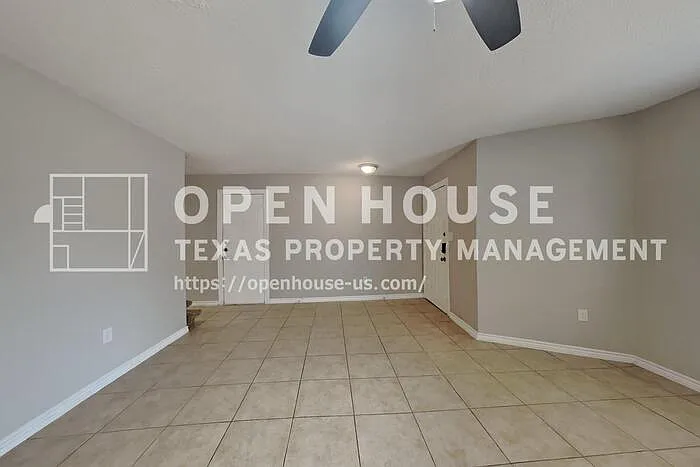 3 bed, 2.5 bath, 2125 sqft, $1,945 — Photo 4
