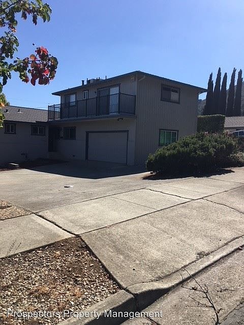 1st image of 370 Wright Ave