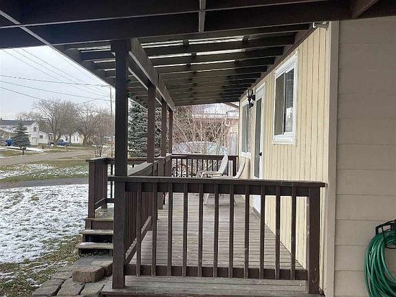 2nd image of 2147 Sandalwood Dr