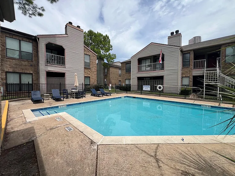2025 Augusta Dr #807 — Photo 19