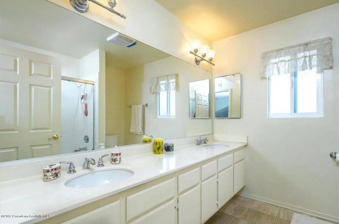 7507 Bovey Ave — Photo 3