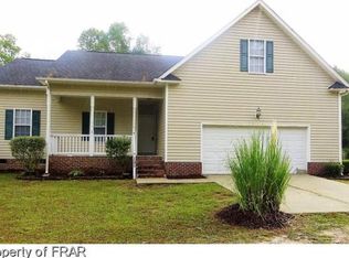 1595 Sand Hill Rd, Hope Mills, NC 28348