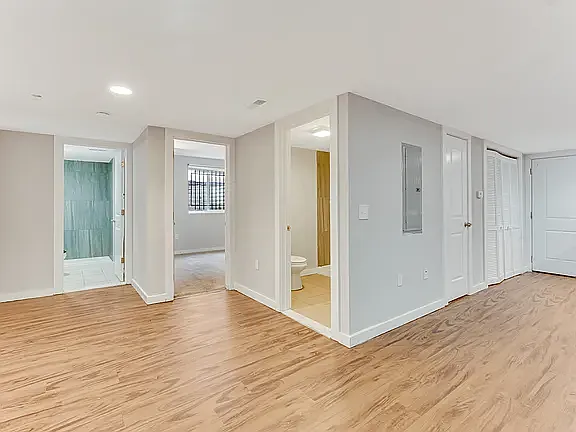 3 bed, $1,725 — Photo 4