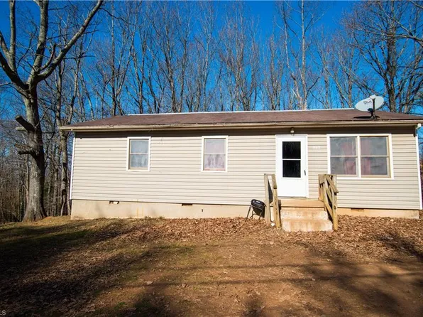 174 Eleanor Ave, Mount Airy, NC 27030