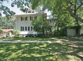 514 Gregory Ave, Wilmette, IL