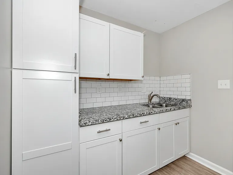 907 Fairway Dr NW — Photo 12