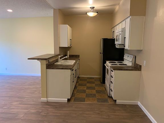 4th image of 20234 Cantara St Unit 335