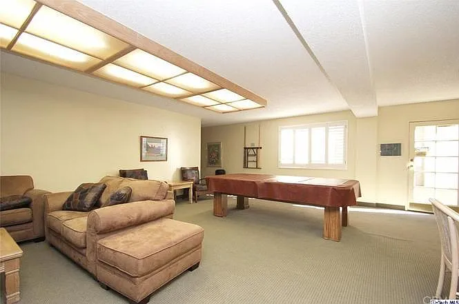 330 S Mentor Ave #107 — Photo 7