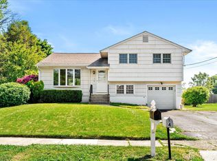 3 Probasco Dr, Allentown, NJ 08501