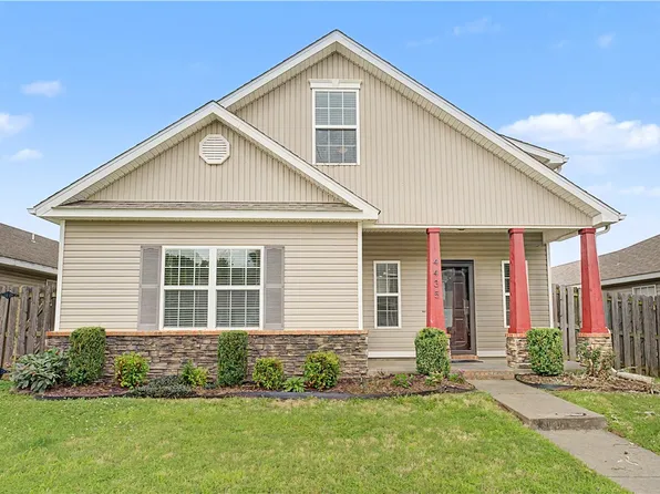 4435 W Pecan St, Fayetteville, AR 72704