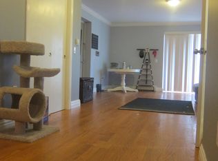 3115 23rd Rd #1L, Astoria, NY 11105