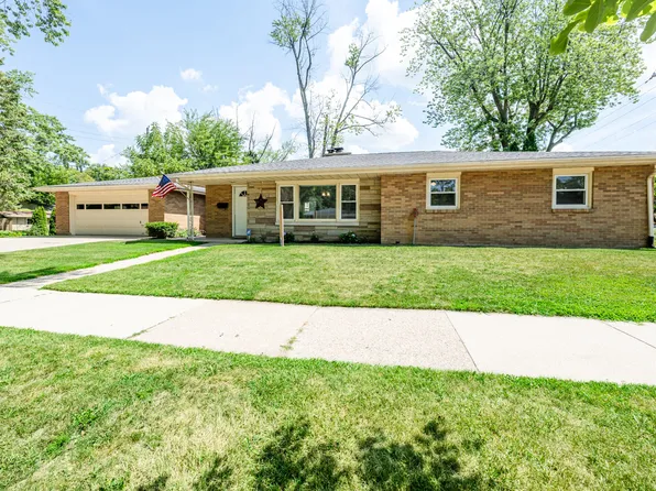 2019 Sunset Dr, Saint Joseph, MI 49085
