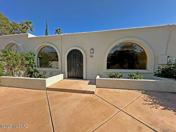 8034 E Shadow Ln, Tucson, AZ 85750