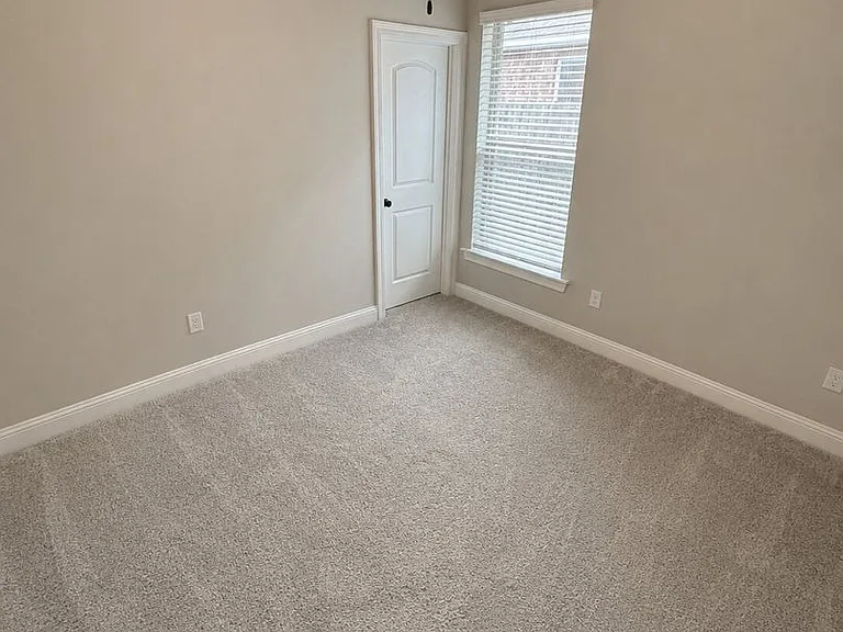 606 Acacia Dr — Photo 6
