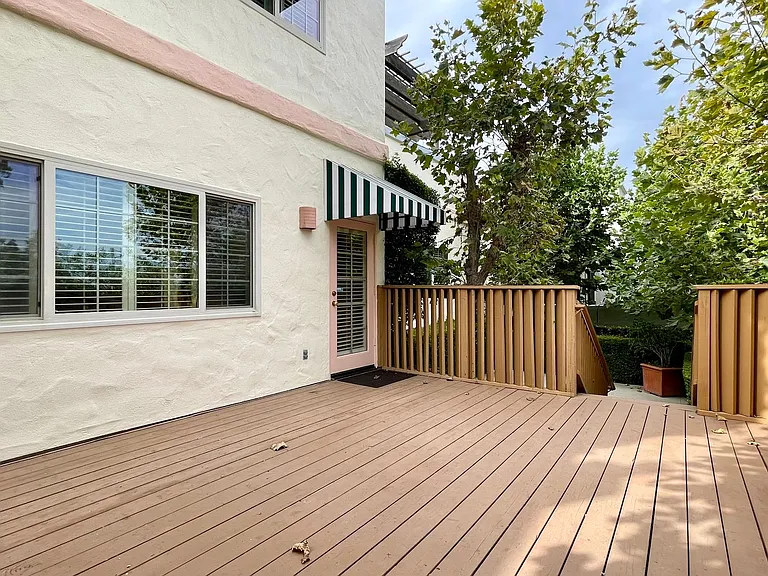 585 Bluerock Dr — Photo 6