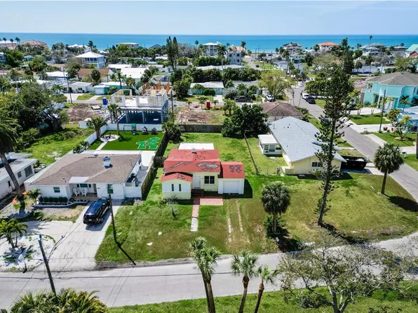 15822 Redington Dr, Redington Beach, FL 33708