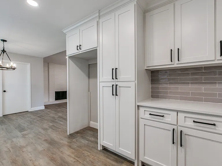2705 Forest Park Dr — Photo 8