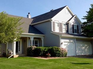 1378 Nightingale Ln, Bartlett, IL 60103