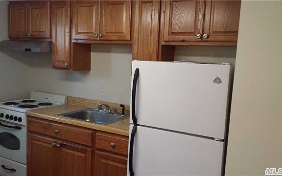2nd image of 433 Atlantic Ave
