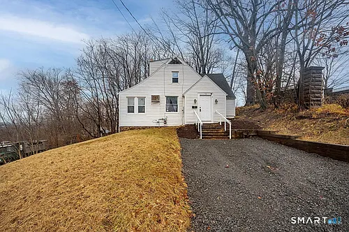 73 Silver St Photo 1